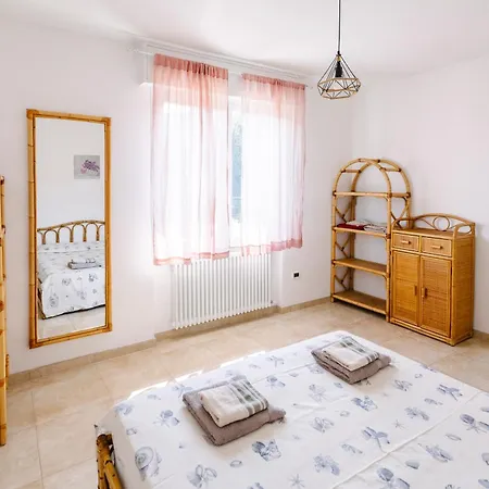 Semesterbostad I Colori Del Vento Molino Nuovo (Savona)